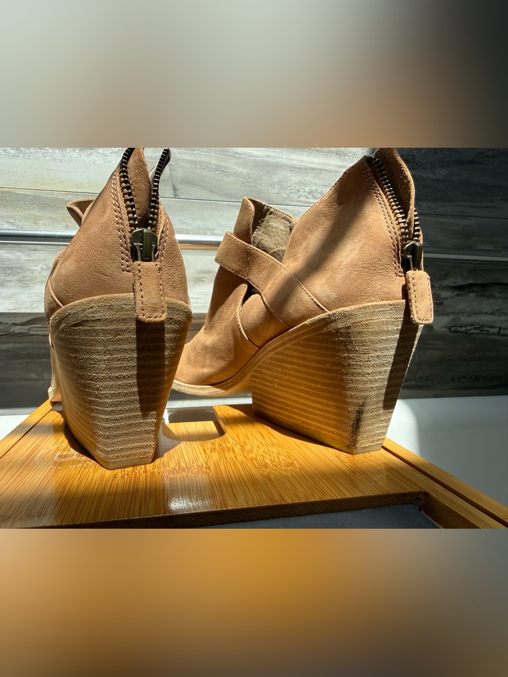 W’s 11 Eileen Fisher Tan Ankle Booties with Velcro Side Strap - Picture 4 of 9